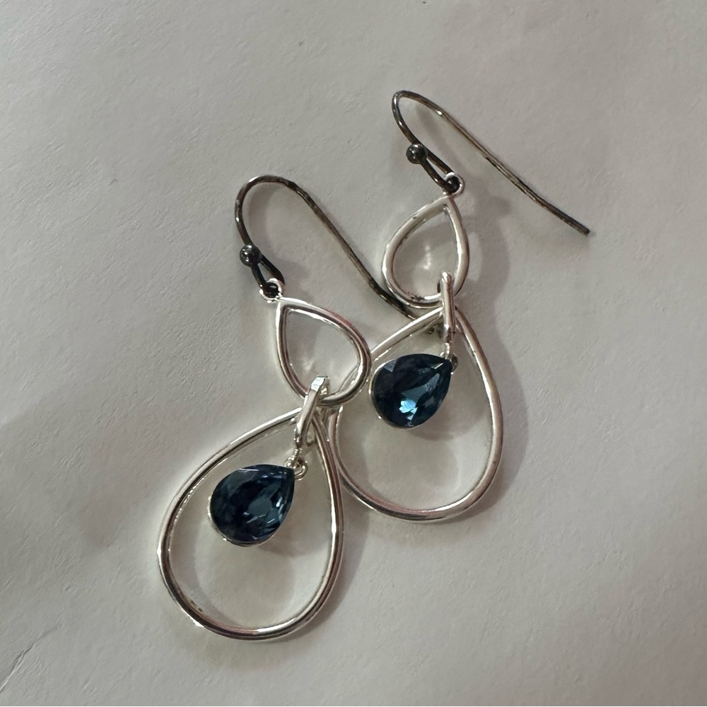 Earring bundle - Picture 2 of 5